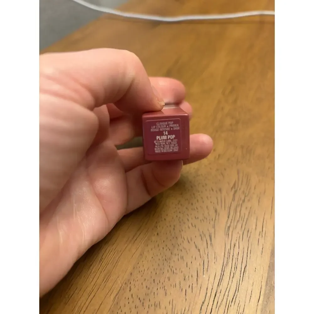 Clinique Lipstick - Plum Pop